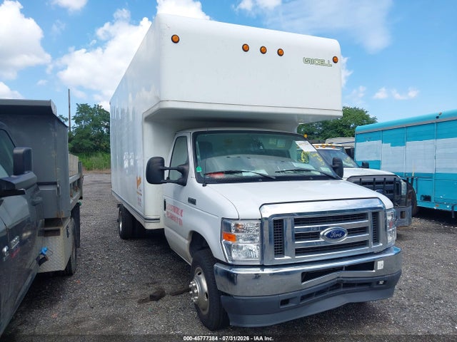 2022 FORD E-450 CUTAWAY - 1