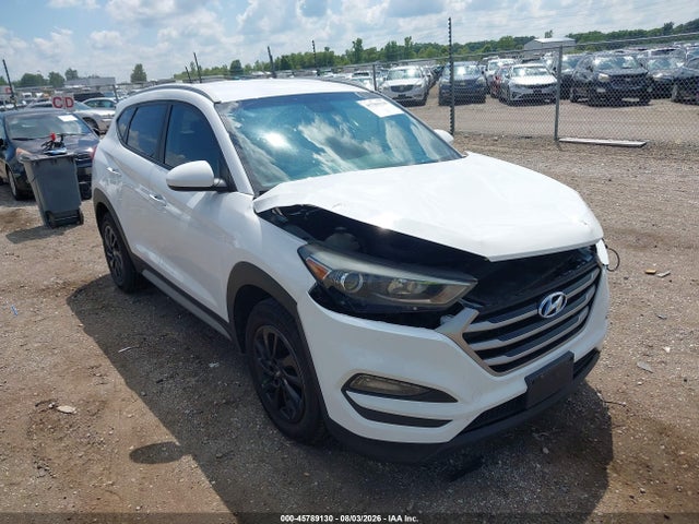 2017 HYUNDAI TUCSON SE - 1