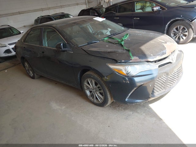2017 TOYOTA CAMRY SE - 1