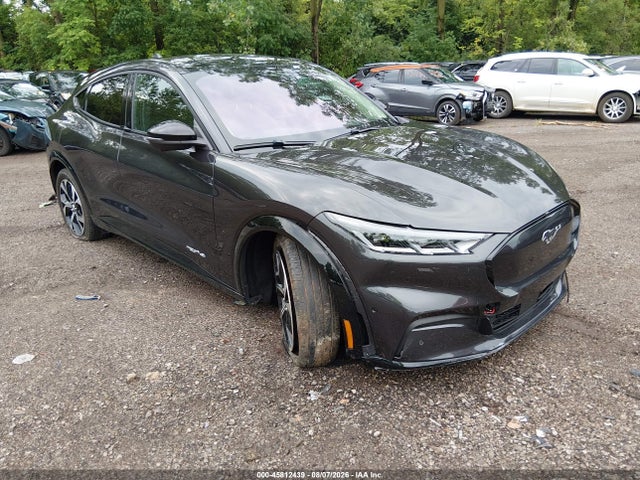 2022 FORD MUSTANG MACH-E PREMIUM - 1