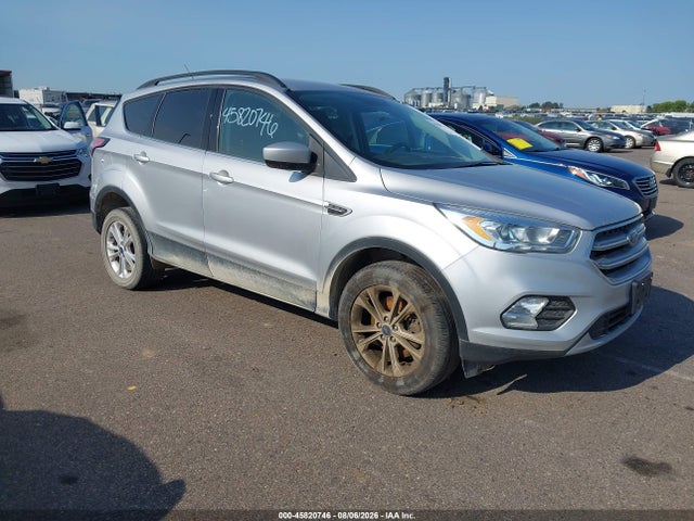 2017 FORD ESCAPE SE - 1