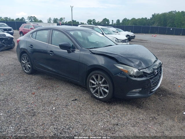 2018 MAZDA MAZDA3 TOURING - 1