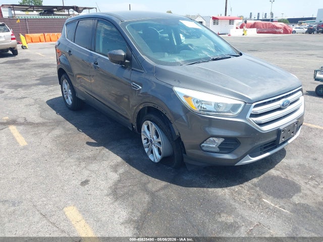 2017 FORD ESCAPE SE - 1