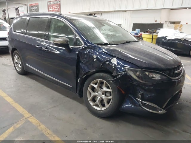 2019 CHRYSLER PACIFICA LIMITED - 1