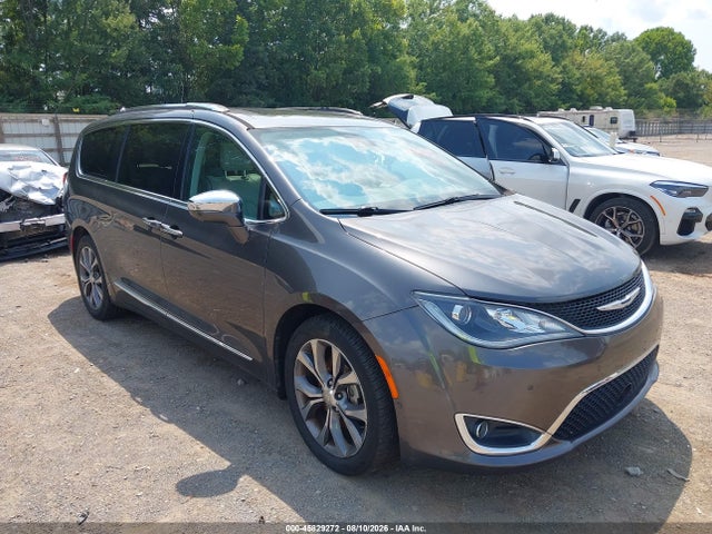 2017 CHRYSLER PACIFICA LIMITED - 1
