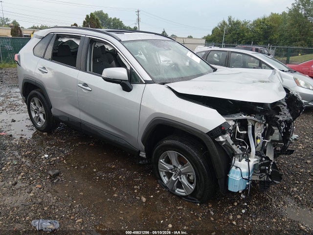 2025 TOYOTA RAV4 XLE - 1