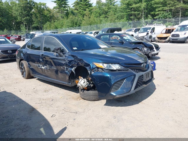 2019 TOYOTA CAMRY SE - 1