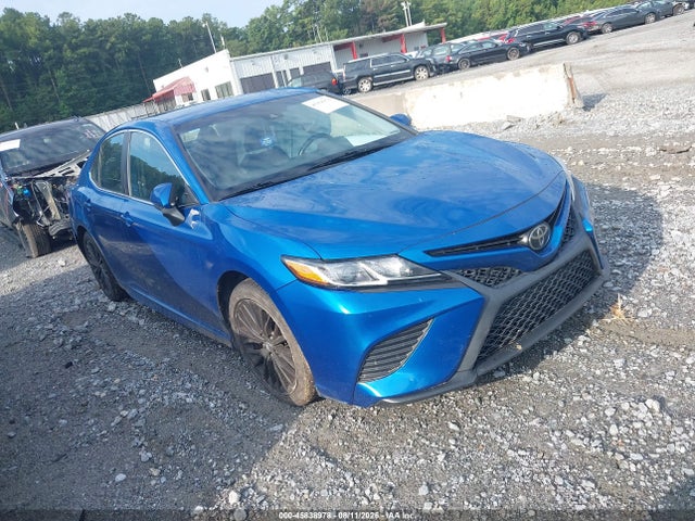 2019 TOYOTA CAMRY SE - 1