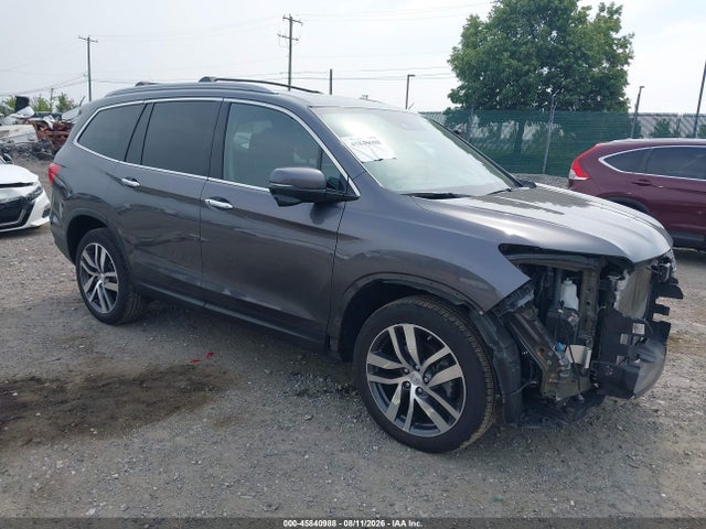2017 HONDA PILOT TOURING - 1