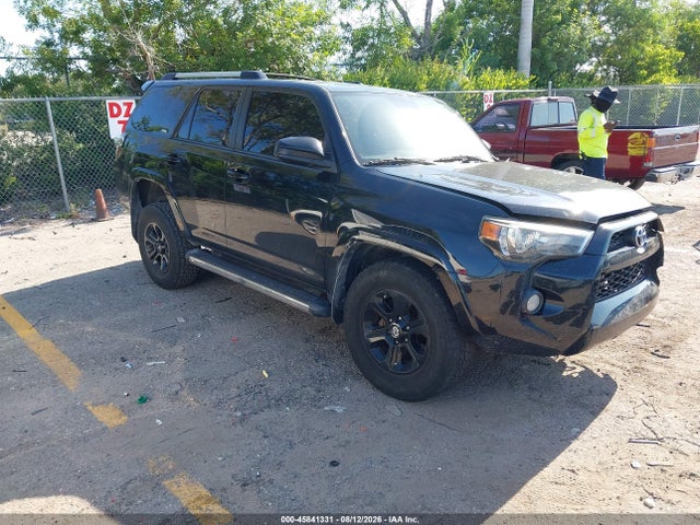 2019 TOYOTA 4RUNNER SR5 - 1
