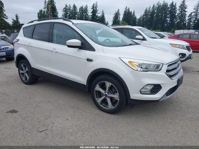 2017 FORD ESCAPE SE - 1