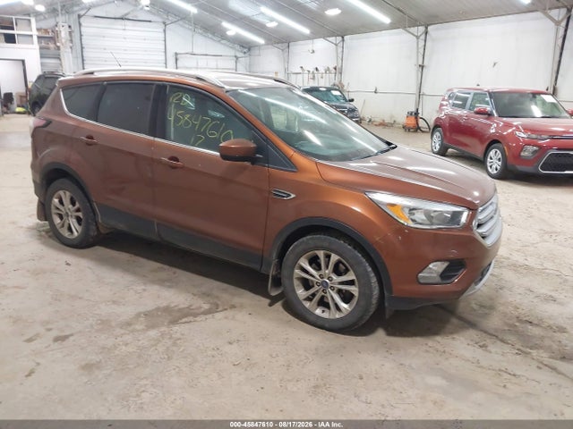 2017 FORD ESCAPE SE - 1