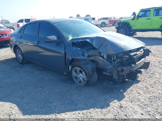 2024 HYUNDAI ELANTRA SE - 1