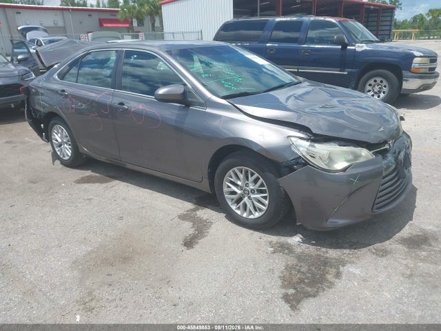2017 TOYOTA CAMRY LE - 1