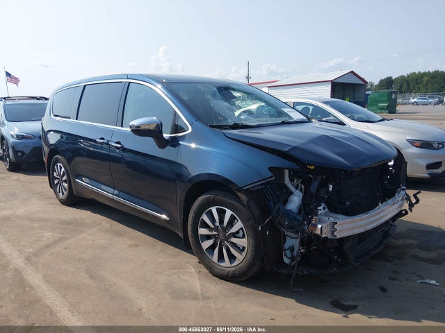 2022 CHRYSLER PACIFICA HYBRID LIMITED - 1
