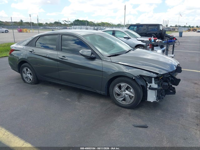 2024 HYUNDAI ELANTRA SE - 1