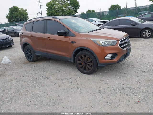 2017 FORD ESCAPE SE - 1