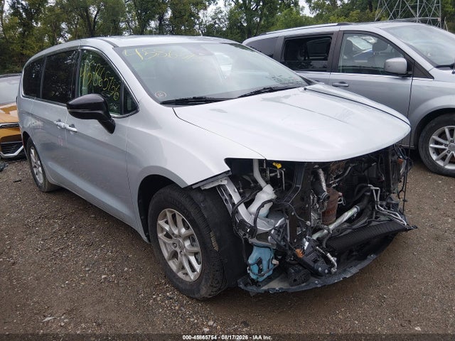 2024 CHRYSLER PACIFICA TOURING L - 1