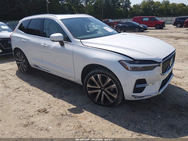 2023 VOLVO XC60 B5 ULTIMATE BRIGHT THEME - 1