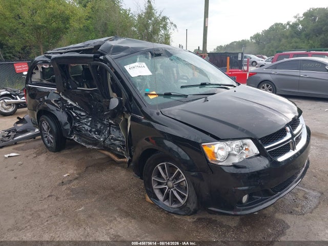 2017 DODGE GRAND CARAVAN SXT - 1