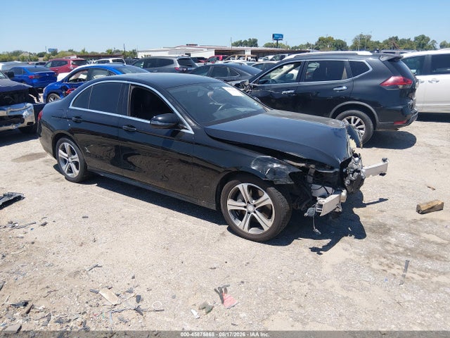 2017 MERCEDES-BENZ E 300 - 1