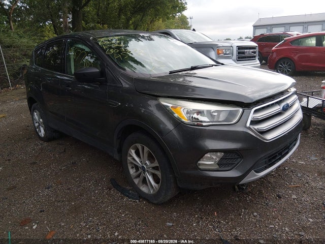 2017 FORD ESCAPE SE - 1