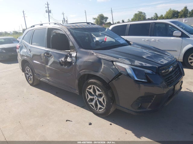2022 SUBARU FORESTER PREMIUM - 1