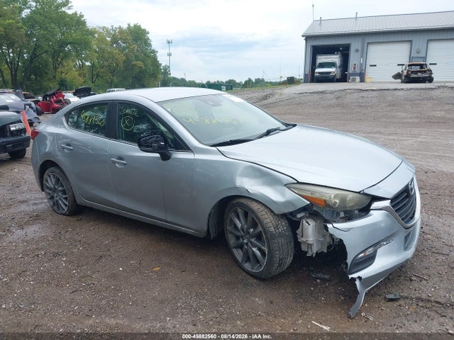 2018 MAZDA MAZDA3 TOURING - 1