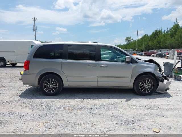 2017 DODGE GRAND CARAVAN SXT - 1