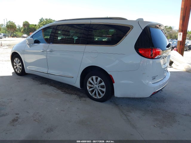 2019 CHRYSLER PACIFICA TOURING L - 1
