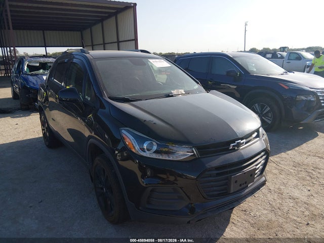 2020 CHEVROLET TRAX AWD LT - 1