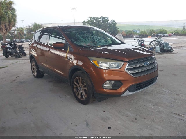 2017 FORD ESCAPE SE - 1