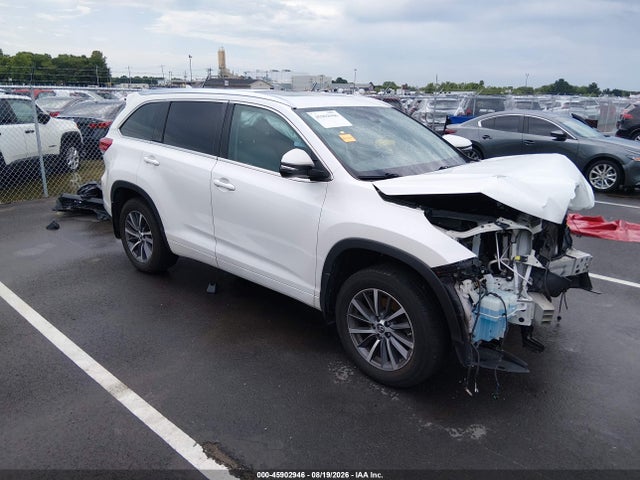 2018 TOYOTA HIGHLANDER XLE - 1