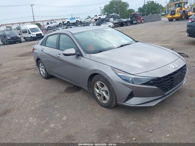 2022 HYUNDAI ELANTRA SE - 1
