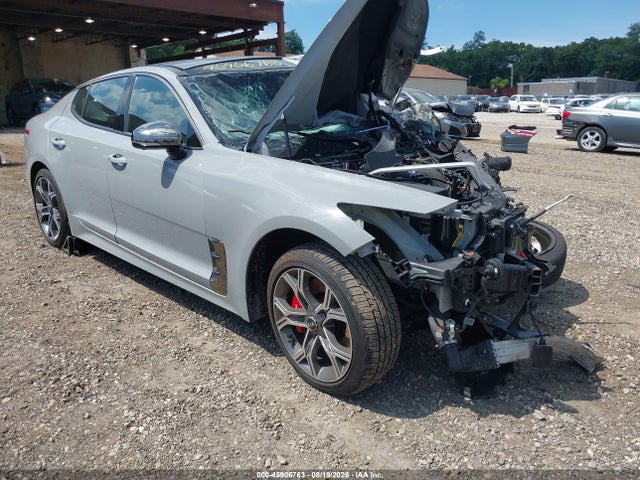 2019 KIA STINGER GT2 - 1