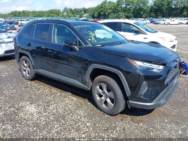 2022 TOYOTA RAV4 XLE - 1