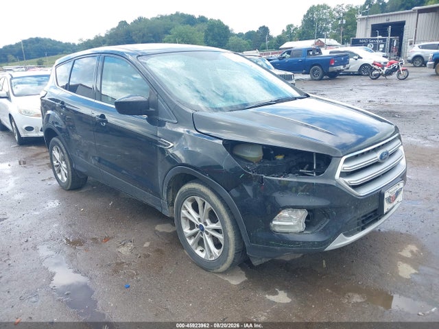 2017 FORD ESCAPE SE - 1