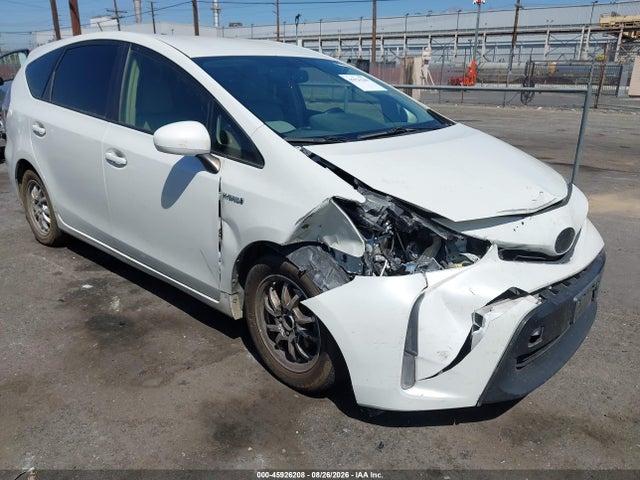2017 TOYOTA PRIUS V FOUR - 1