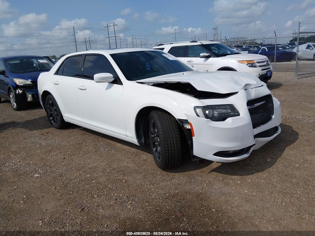 2020 CHRYSLER 300 300S AWD - 1