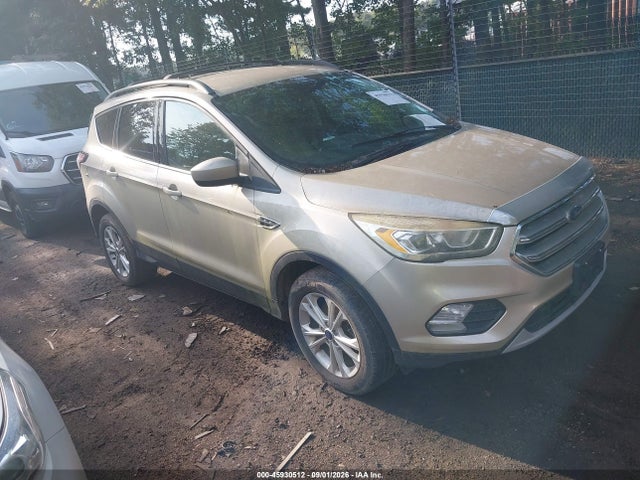 2017 FORD ESCAPE SE - 1