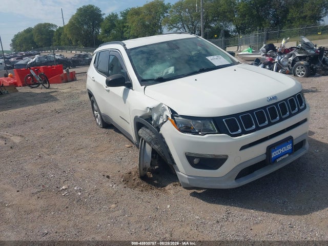 2019 JEEP COMPASS LATITUDE 4X4 - 1