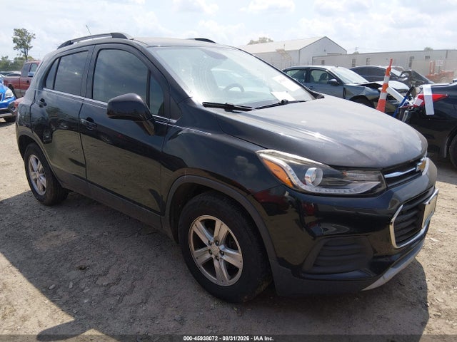 2017 CHEVROLET TRAX LT - 1