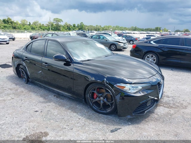 2017 ALFA ROMEO GIULIA TI RWD - 1