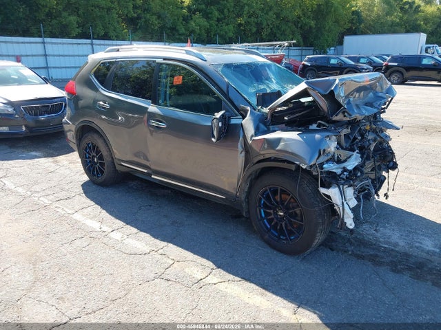 2017 NISSAN ROGUE SL - 1
