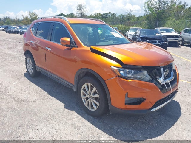 2019 NISSAN ROGUE SV - 1