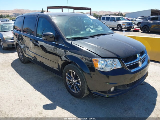 2017 DODGE GRAND CARAVAN SXT - 1