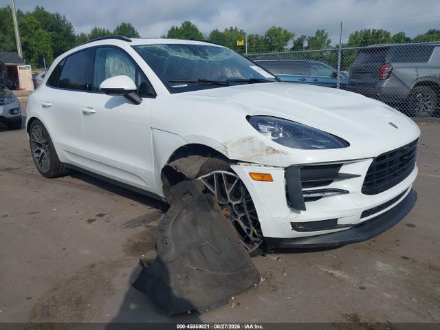 2019 PORSCHE MACAN - 1