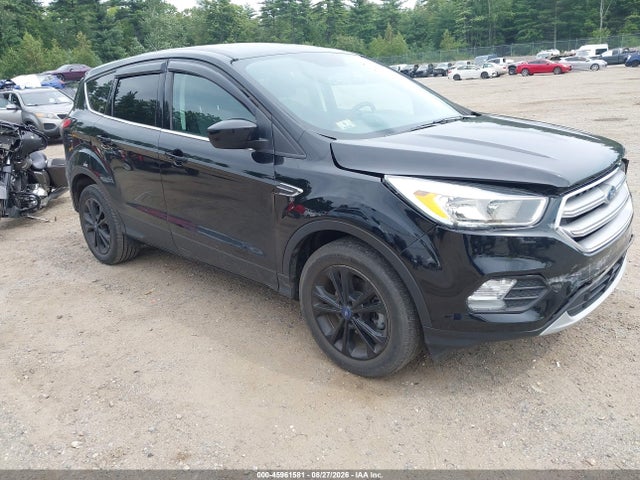 2017 FORD ESCAPE SE - 1