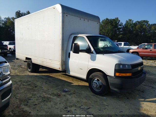 2020 CHEVROLET EXPRESS CUTAWAY WORK VAN - 1