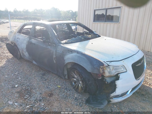2017 CHRYSLER 300C - 1